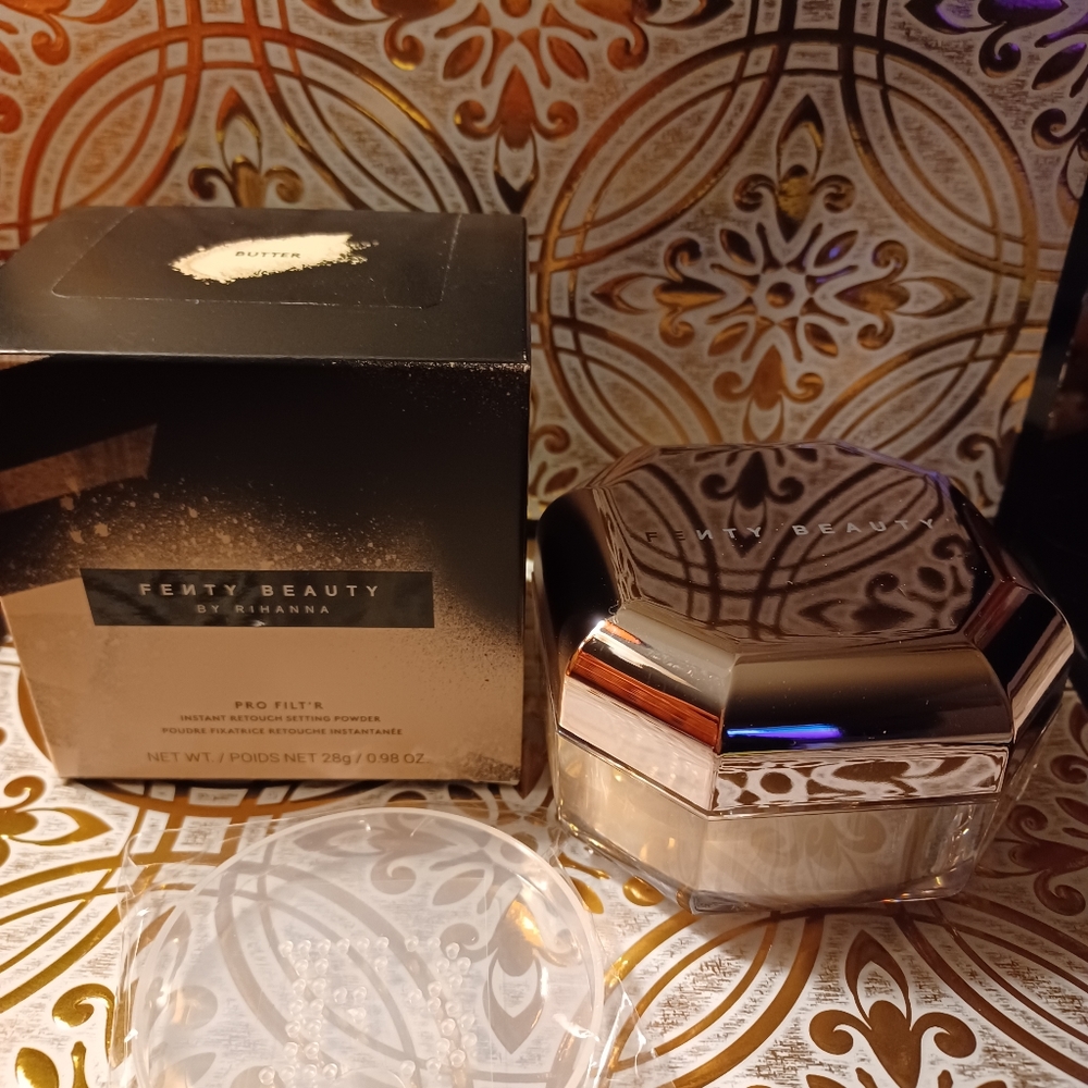Fenty Beauty PRO filter setting powder